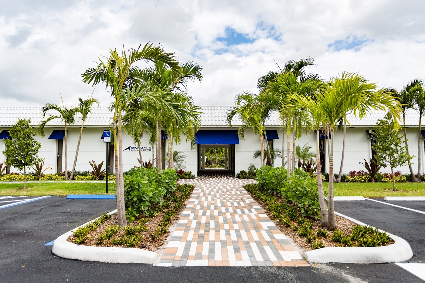2005 W Cypress Creek Rd, Fort Lauderdale, FL à louer Photo de l’immeuble– Image 1 sur 10