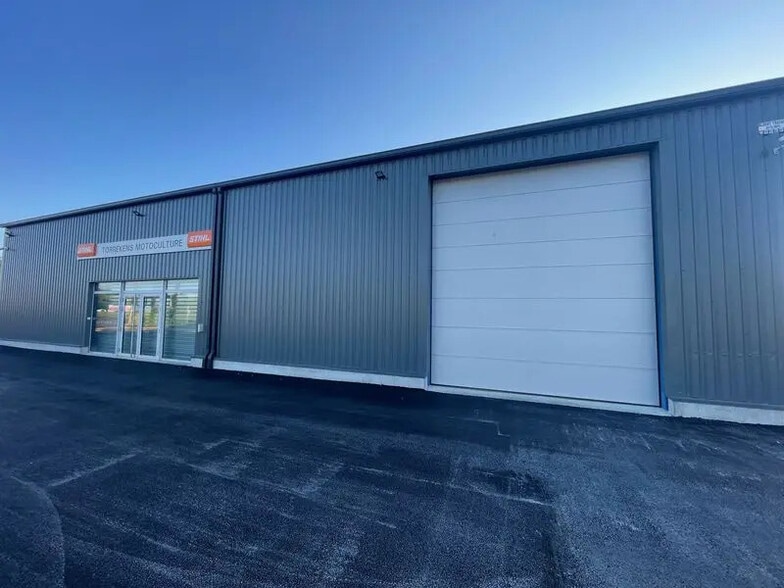 Local d'activités dans Ressons-sur-Matz à vendre - Photo de l’immeuble – Image 2 sur 6