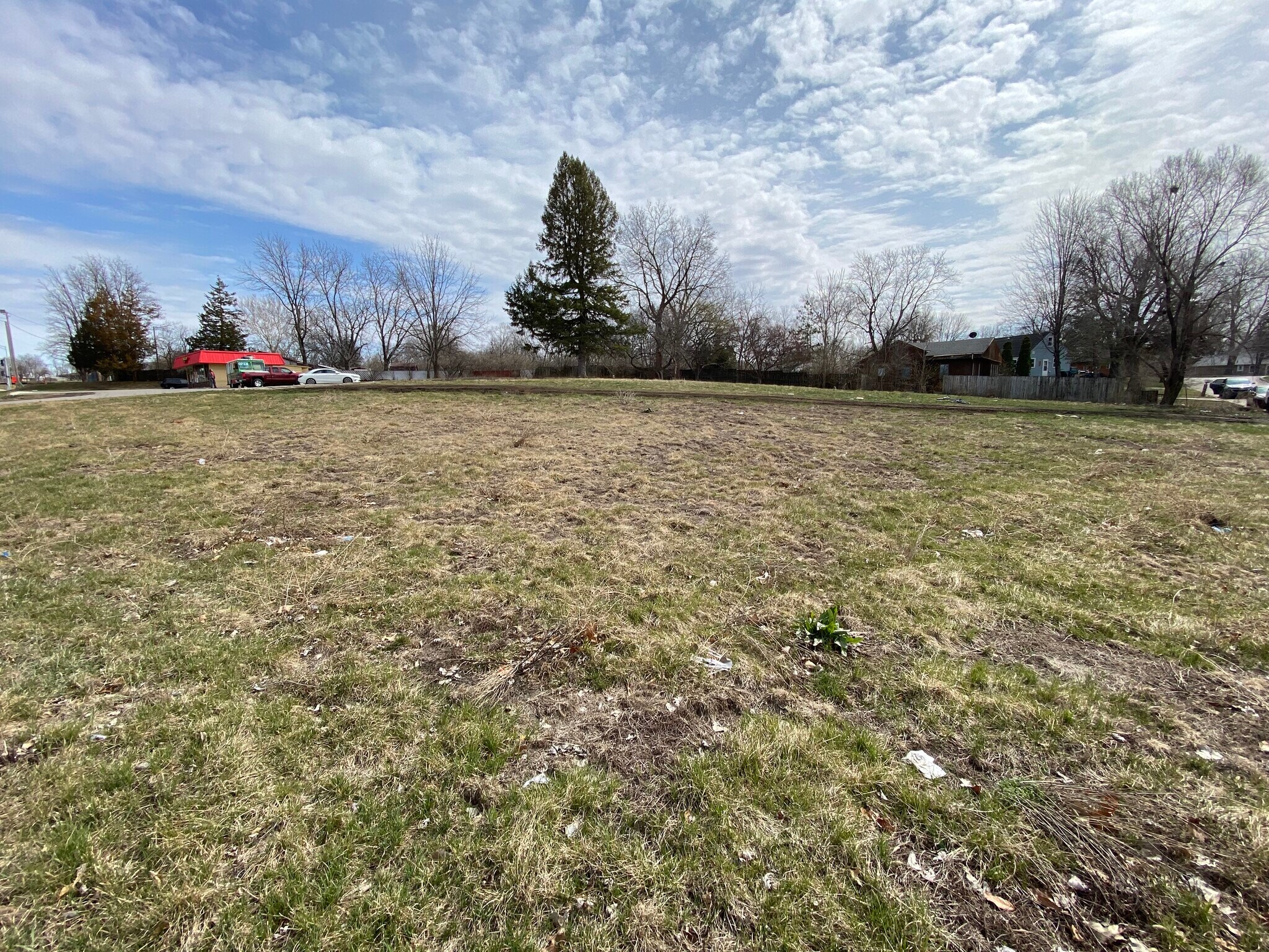 Hubbell Ave portefeuille de 2 biens à vendre sur LoopNet.fr Photo de l’immeuble– Image 1 sur 3