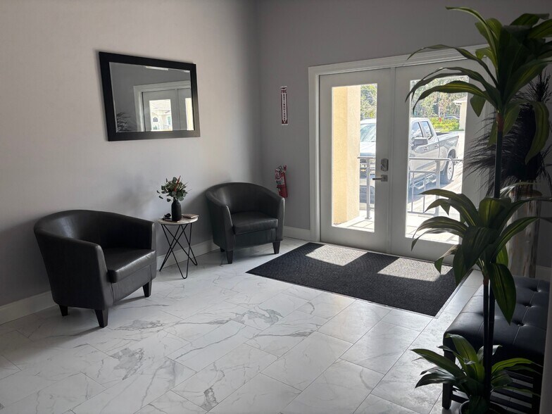 23080 Tabak Ln, Land O Lakes, FL à louer - Photo de l’immeuble – Image 2 sur 6