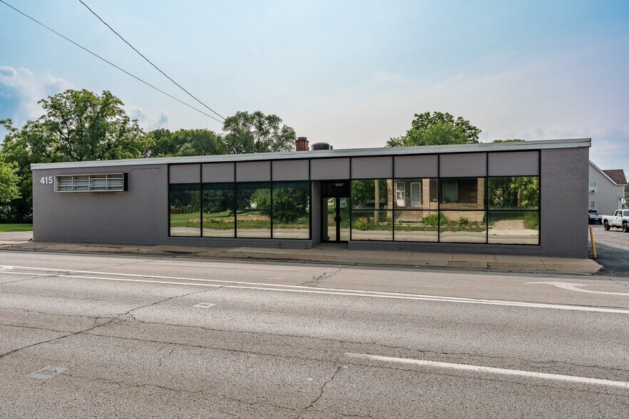 415 N 3rd St, Rockford, IL à vendre - Photo de l’immeuble – Image 1 sur 59
