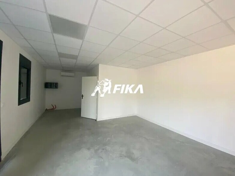 2 Avenue Roland Garros, Sainte-Foy-d'Aigrefeuille à louer - Photo de l’immeuble – Image 3 sur 9