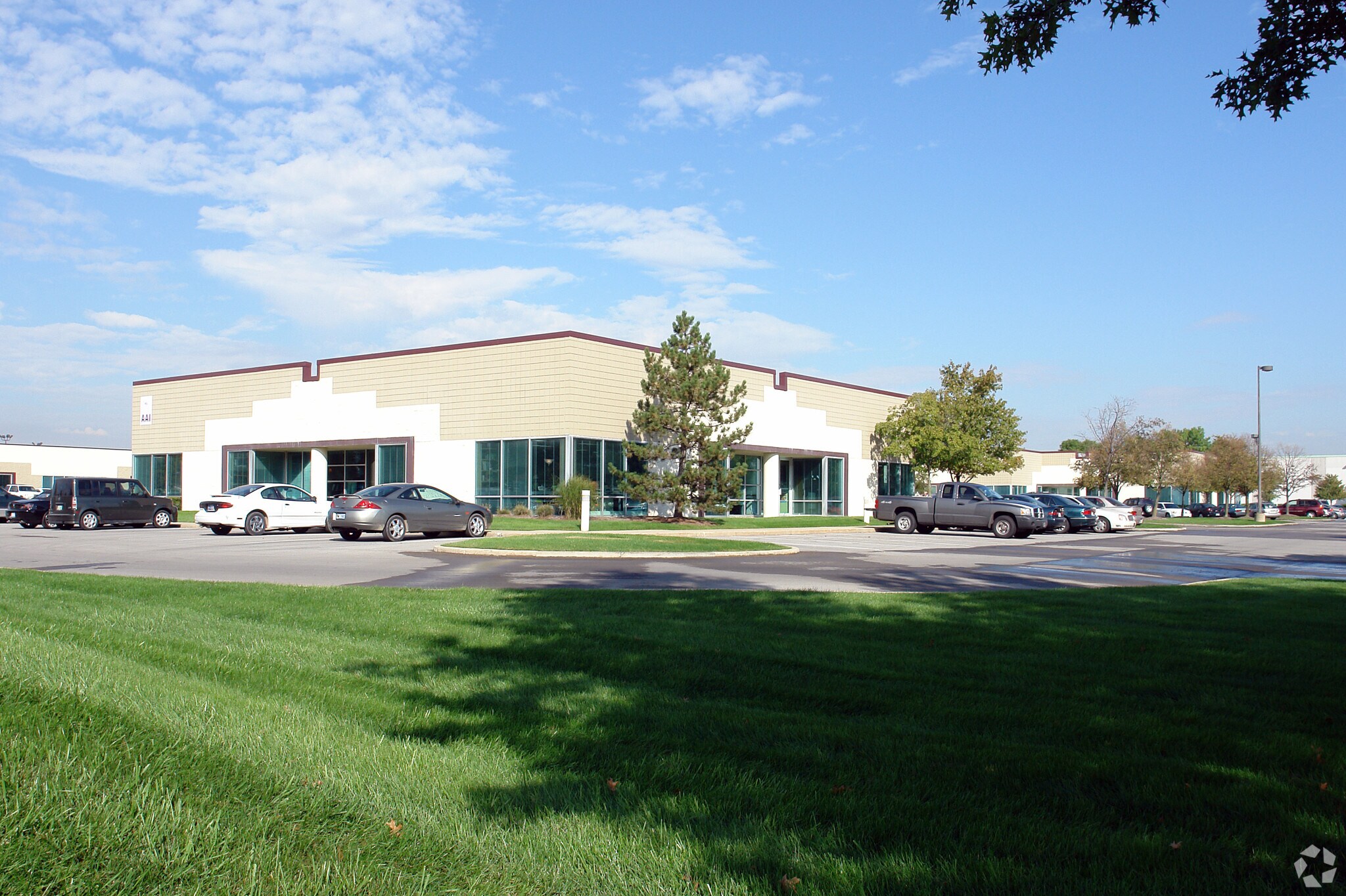 5273-5307 Lakeview Parkway South Dr, Indianapolis, IN à louer Photo principale– Image 1 sur 4