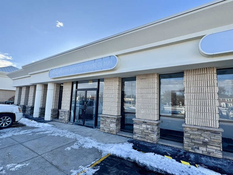 1491 Sheridan Dr, Tonawanda, NY à louer - Photo de l’immeuble – Image 1 sur 16