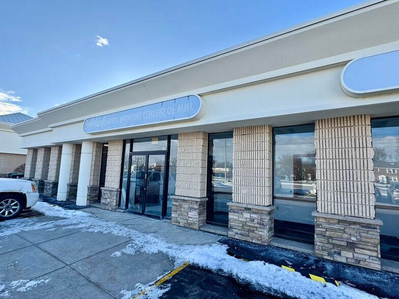 1491 Sheridan Dr, Tonawanda, NY à louer - Photo de l’immeuble – Image 2 sur 17