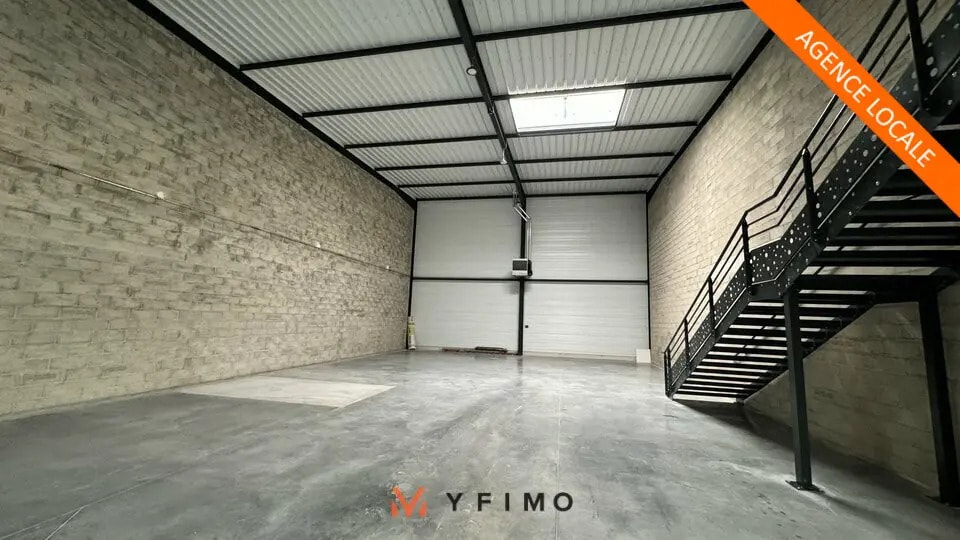 Local d’activités dans Le Thillay à louer Photo intérieure– Image 1 sur 6
