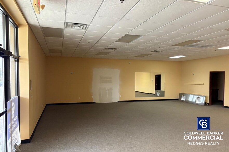 4700 Tama St SE, Cedar Rapids, IA à louer - Photo de l’immeuble – Image 3 sur 12