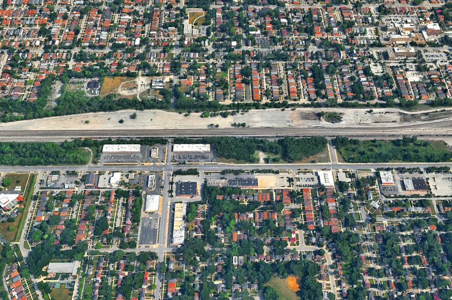 9507 Paxton ave, Chicago, IL à vendre - Photo de l’immeuble – Image 3 sur 5