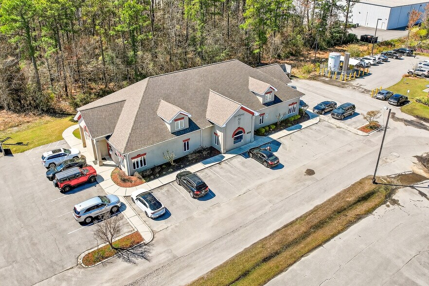 215 Station St, Jacksonville, NC à vendre - Photo principale – Image 1 sur 13