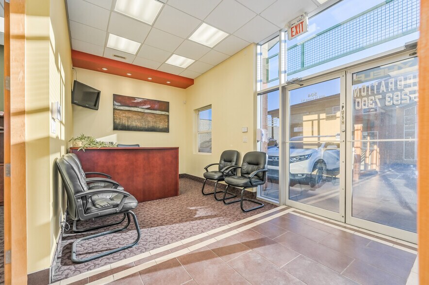 4655 54th Ave NE, Calgary, AB à vendre - Photo de l’immeuble – Image 3 sur 19