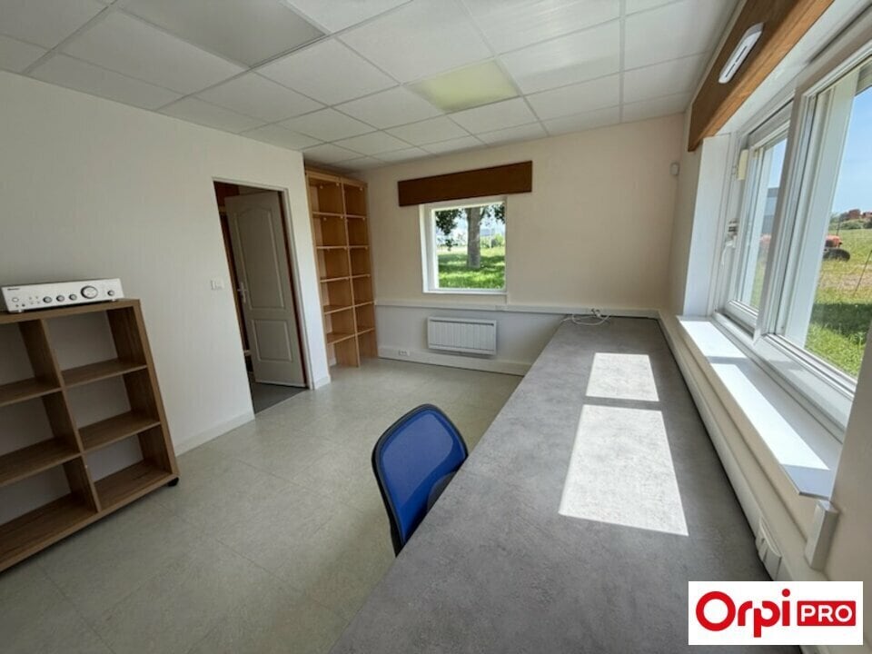 Bureau dans Saint-Alban à louer Photo intérieure– Image 1 sur 8