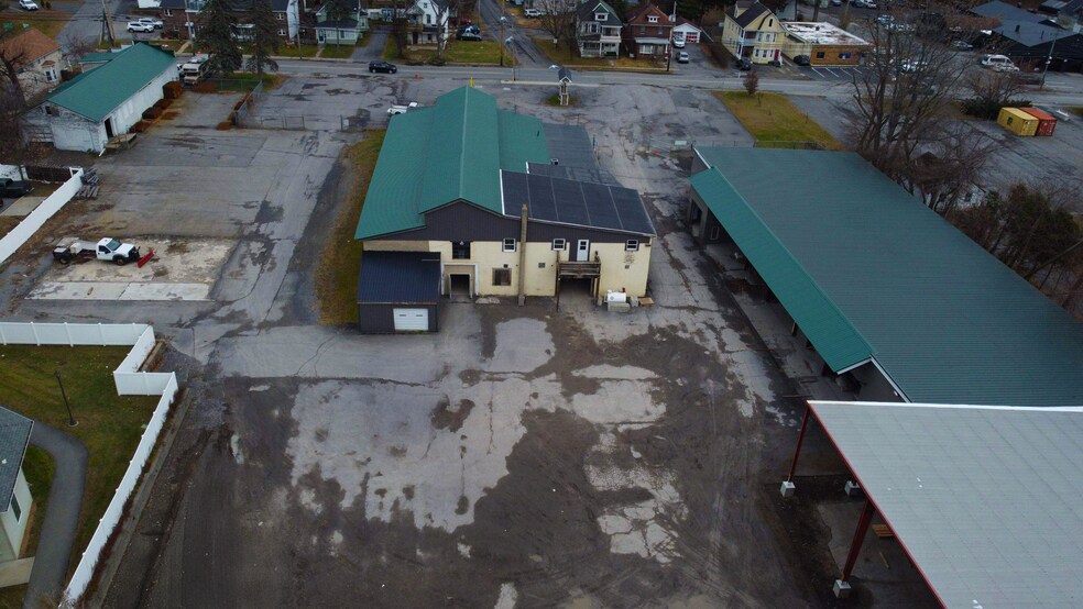 1870 Hamburg St, Schenectady, NY à louer - Photo de l’immeuble – Image 3 sur 8