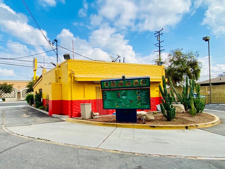 1230-1236 E Artesia Blvd, Long Beach, CA à vendre - Photo de l’immeuble – Image 2 sur 6