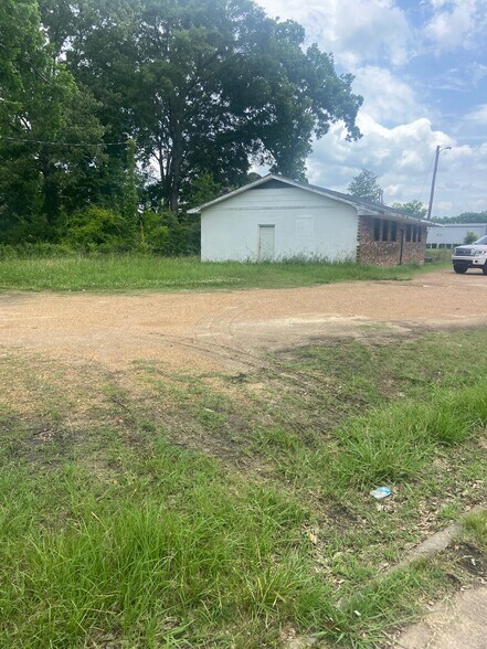 814 W Peace St, Canton, MS à vendre - Photo de l’immeuble – Image 3 sur 21