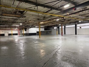 2845 W 48th Pl, Chicago, IL à louer Photo intérieure– Image 1 sur 4