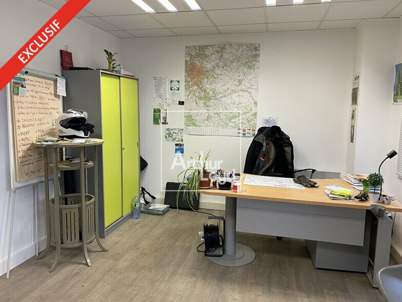 Local d’activités dans Moissy-Cramayel à louer - Photo intérieure – Image 3 sur 4