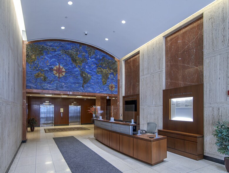 815 Second Ave, New York, NY à vendre - Hall d’entrée – Image 3 sur 10