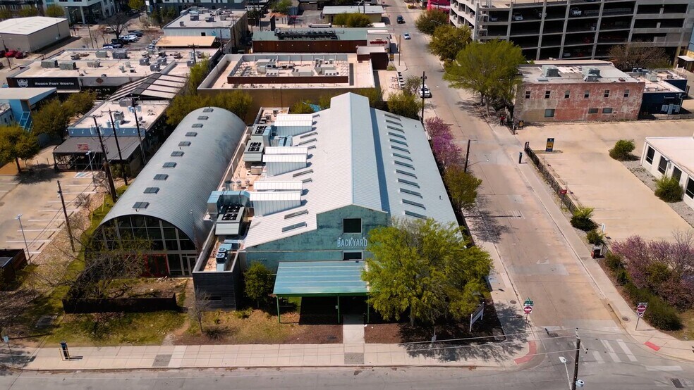 1000 Foch St, Fort Worth, TX à louer - Vidéo sur l’annonce professionnelle – Image 2 sur 23