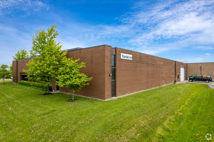 925 Brock Rd, Pickering, ON à louer - Photo principale – Image 1 sur 6