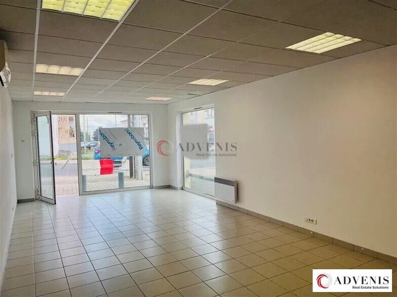 Local commercial dans Eysines à louer - Photo de l’immeuble – Image 3 sur 5