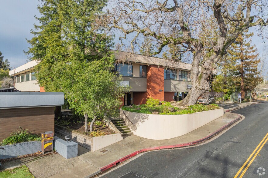 1225 Alpine Rd, Walnut Creek, CA à louer - Photo de l’immeuble – Image 3 sur 16