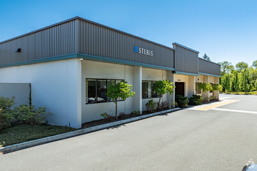 3200 Lakeville Hwy, Petaluma, CA à louer - Photo de l’immeuble – Image 1 sur 10