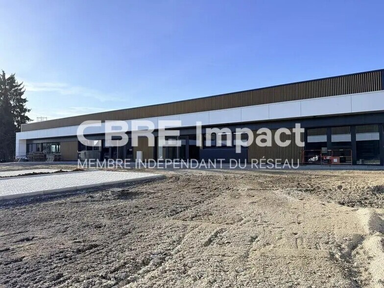 Local commercial dans Genlis à louer - Photo de l’immeuble – Image 3 sur 10