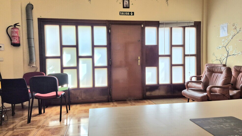 Local commercial dans Marbella à vendre - Photo de l’immeuble – Image 3 sur 27