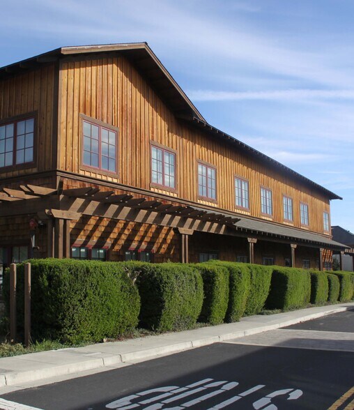 6701 Donlon Way, Dublin, CA à louer - Photo de l’immeuble – Image 2 sur 9