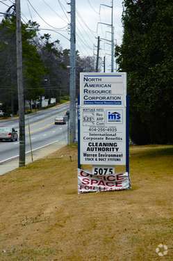 5075 Roswell Rd NE, Atlanta, GA à louer - Photo de l’immeuble – Image 2 sur 7