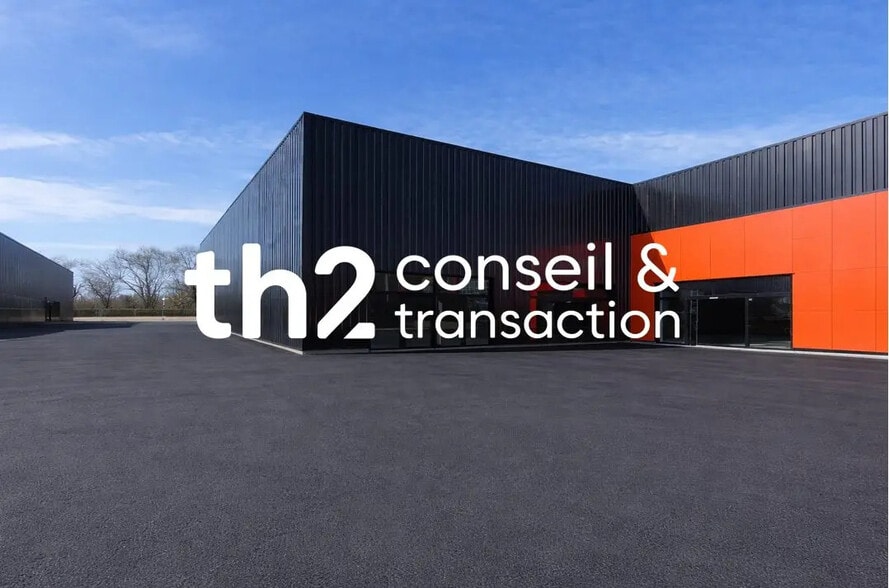 Local d’activités dans Cherbourg-en-Cotentin à louer - Photo de l’immeuble – Image 1 sur 5