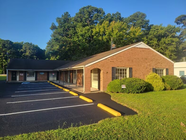 3217 Western Branch Blvd, Chesapeake, VA à louer - Photo de l’immeuble – Image 3 sur 8