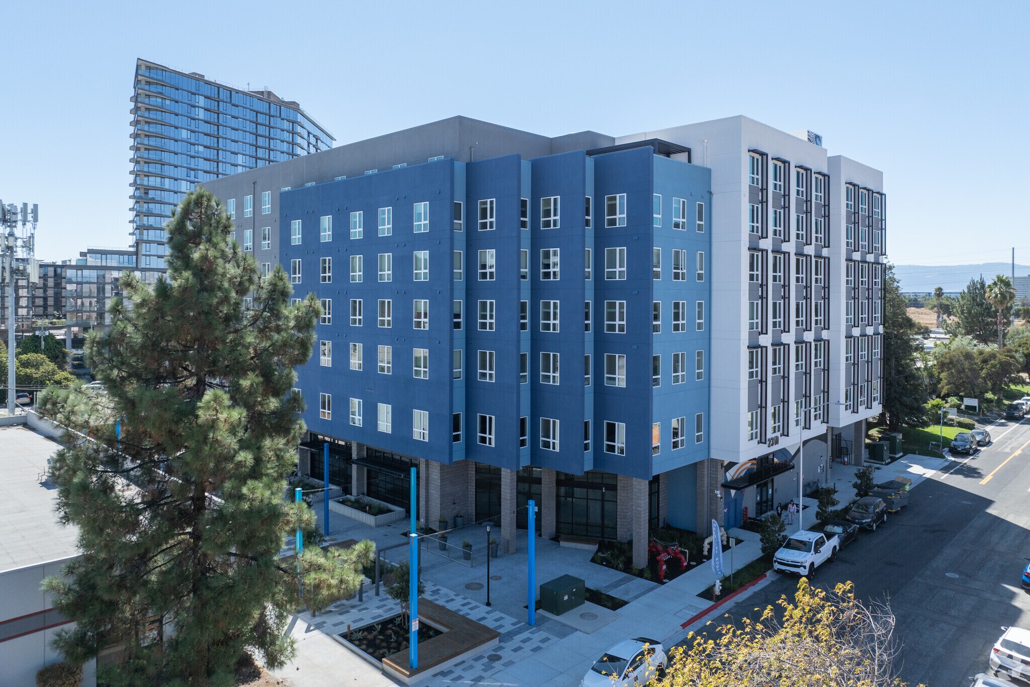 2310 Calle del Mundo, Santa Clara, CA à louer Photo principale– Image 1 sur 9