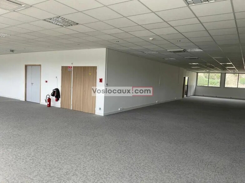 Bureau dans SOPHIA ANTIPOLIS à louer - Photo de l’immeuble – Image 3 sur 4