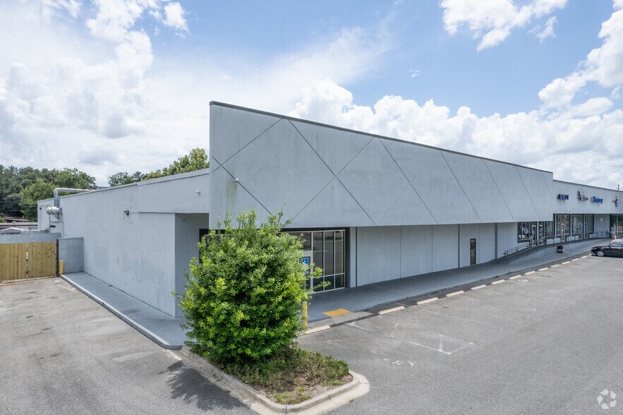 4750 Soutel Dr, Jacksonville, FL à louer - Photo de l’immeuble – Image 2 sur 4