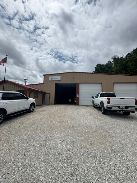 360 S Big Run Rd, Ashland, KY à vendre - Photo de l’immeuble – Image 2 sur 13