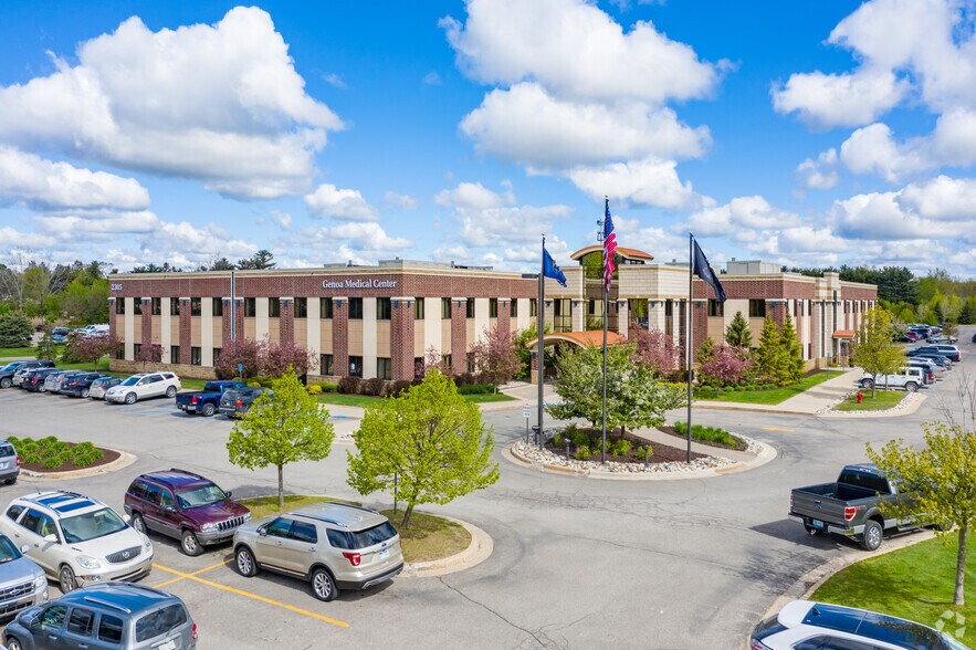 2305 Genoa Business Park Dr, Brighton, MI à louer - Photo de l’immeuble – Image 3 sur 3