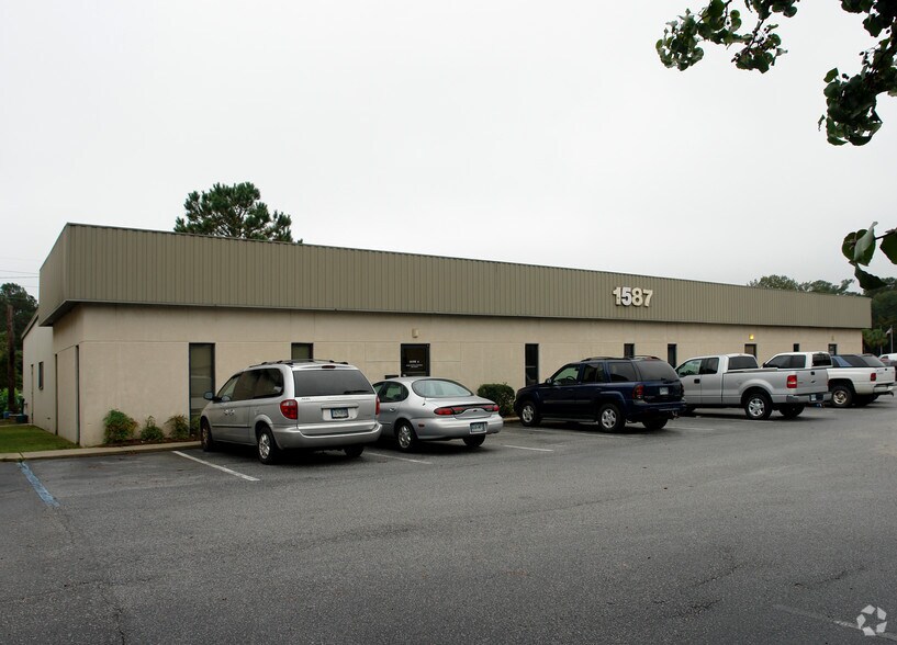 1587 Savannah Hwy, Charleston, SC à louer - Photo de l’immeuble – Image 2 sur 2