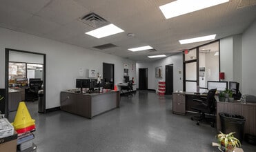 7508 Precision Dr, Raleigh, NC à louer Photo intérieure– Image 2 sur 17