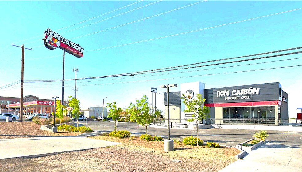7790 E Gateway Blvd, El Paso, TX à vendre - Photo de l’immeuble – Image 2 sur 6
