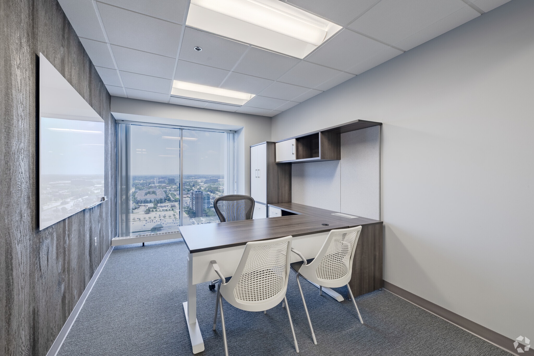 755 W Big Beaver Rd, Troy, MI à louer Photo intérieure– Image 1 sur 1