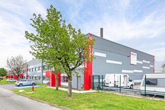 Plus de détails pour Local d'activités à louer