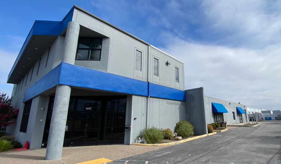 1409-1411 Industrial Rd, San Carlos, CA à louer - Photo de l’immeuble – Image 1 sur 13