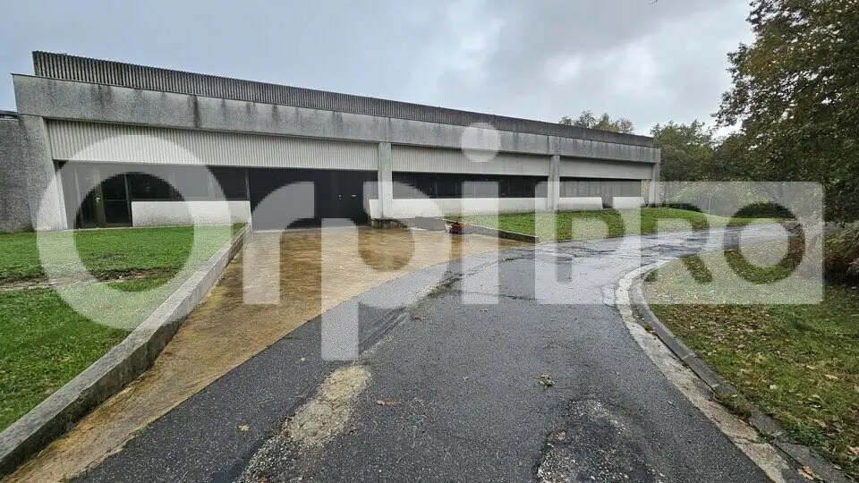 Local d’activités dans Canéjan à louer - Photo de l’immeuble – Image 1 sur 11