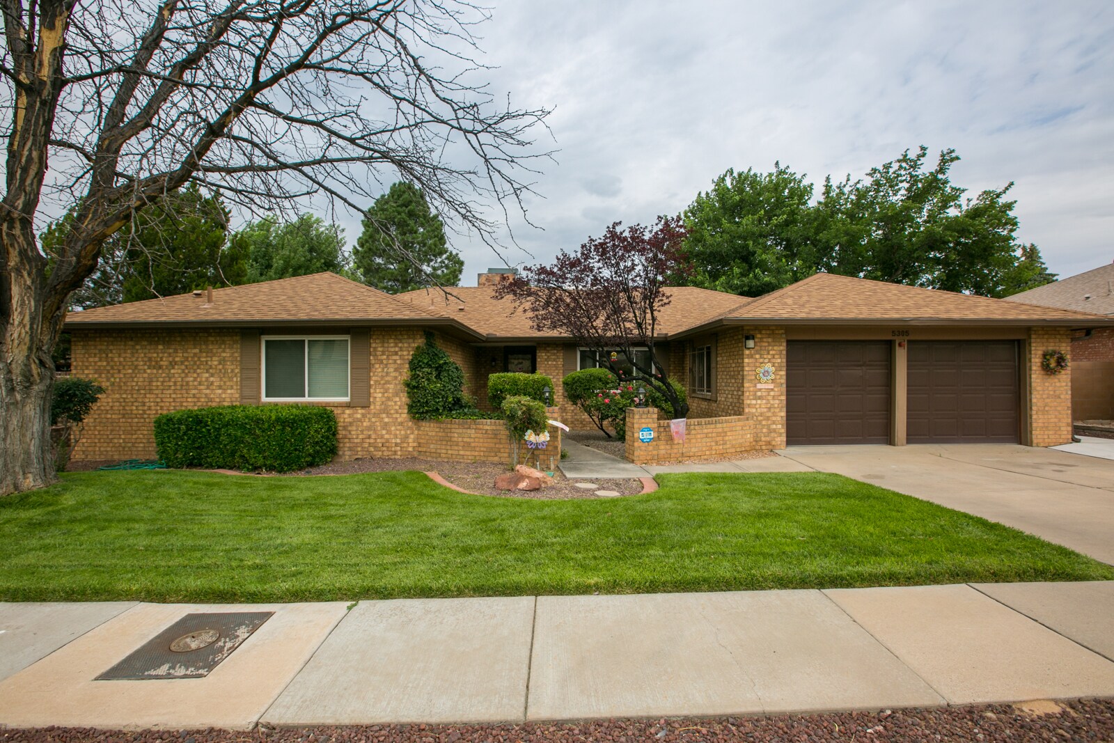 5305 Queens Ct NE, Albuquerque, NM à vendre Photo principale– Image 1 sur 2