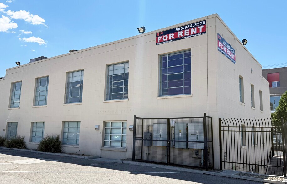 723 Silver Ave SW, Albuquerque, NM à louer - Photo de l’immeuble – Image 2 sur 9
