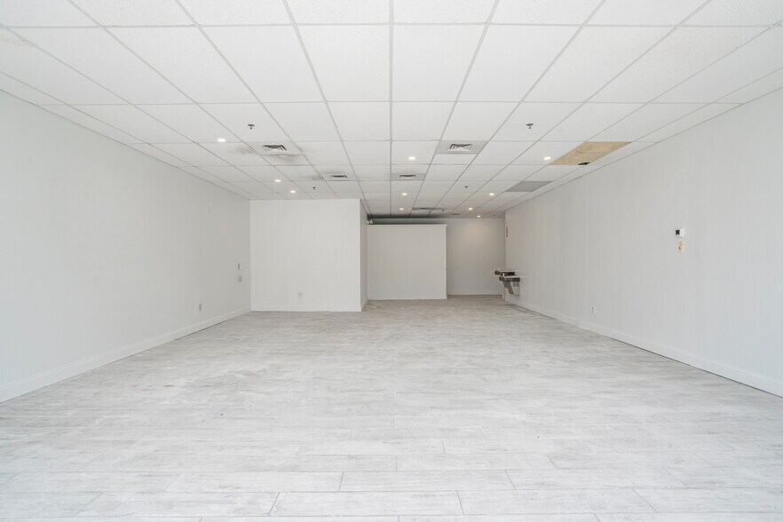 47-53 Long Pond Rd, Plymouth, MA à louer - Photo intérieure – Image 3 sur 20