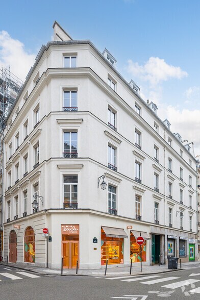 17-19 Rue Des Jeuneurs, Paris à louer - Photo de l’immeuble – Image 3 sur 8