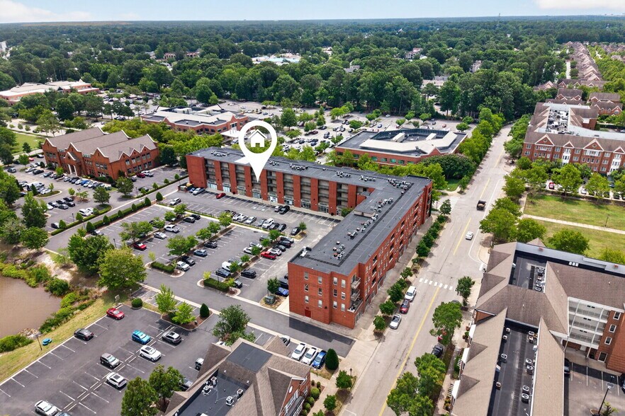1060-1090 Loftis Blvd, Newport News, VA à vendre - Photo de l’immeuble – Image 2 sur 5