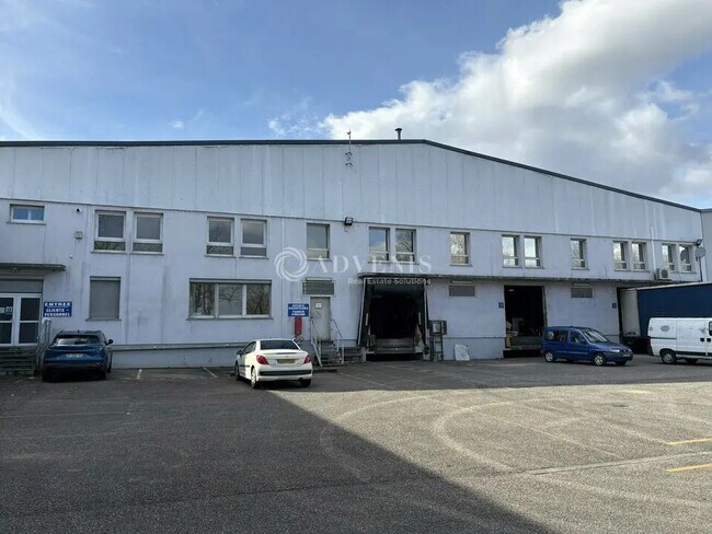 Plus de détails pour Industriel/Logistique à louer